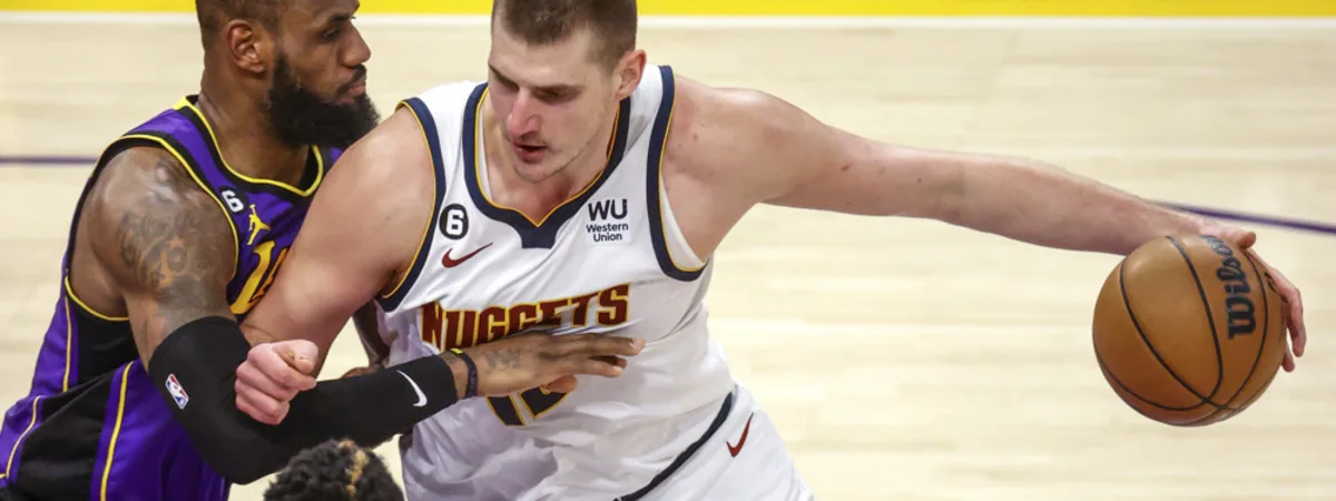 亚冬会里的 亚冬会里的